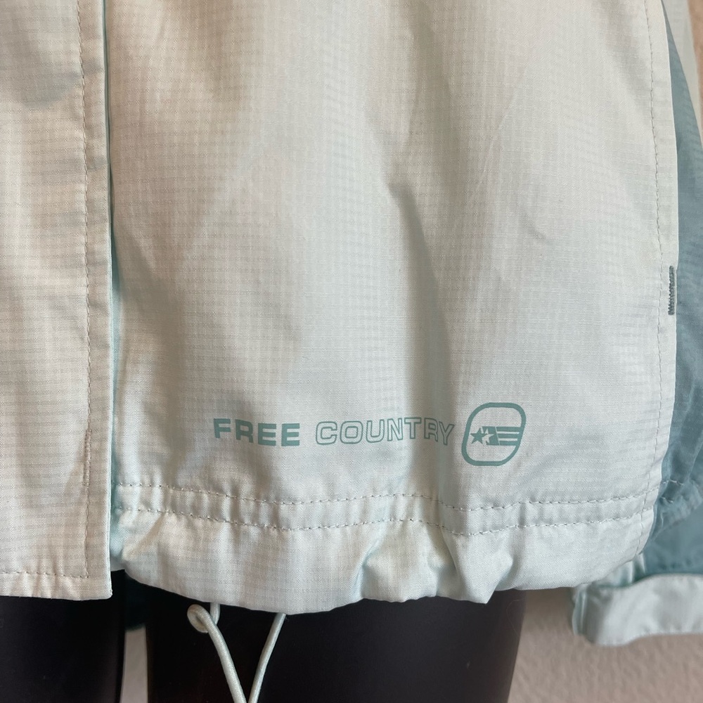 Free Country Lightweight Jacket - Picture 3 of 12